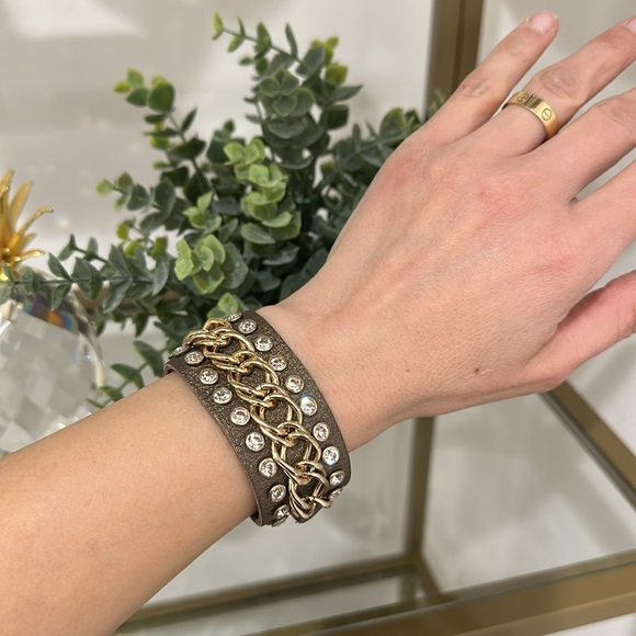 Cache Rhinestone and Chain leather bracelet - Picture 7 of 10